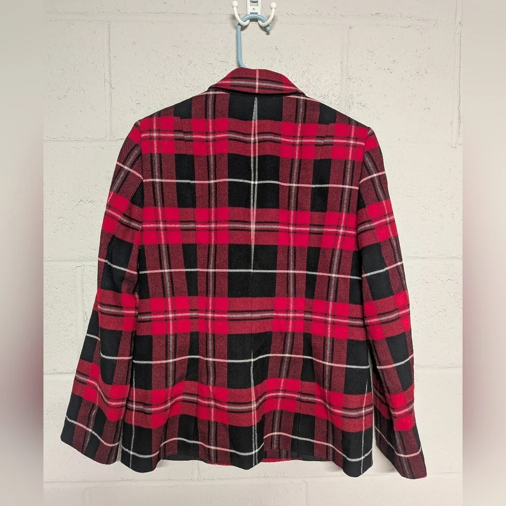 Holiday Party Blazer, Red Plaid Blazer, Tahari Arthur Levine, 6 Petite - Picture 7 of 7